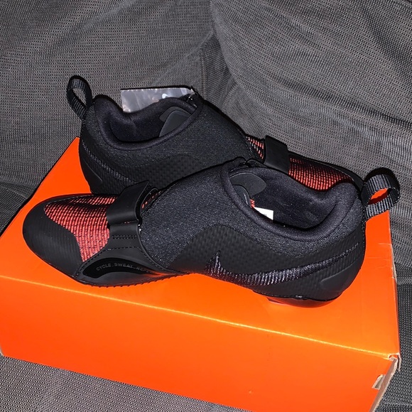 Nike SuperRep Cycle womens NIB $120 - Picture 2 of 6